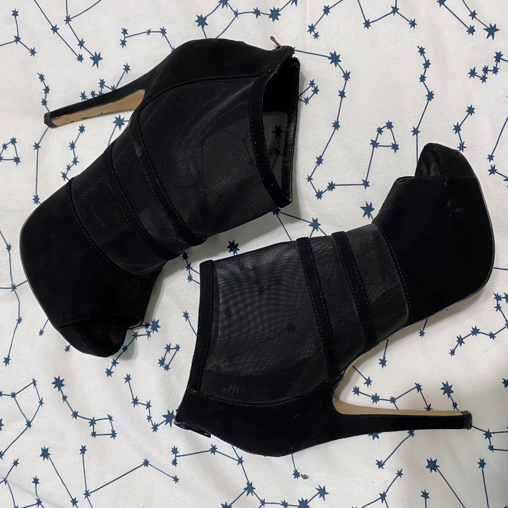 Black Mesh Platform Heels size 7.5